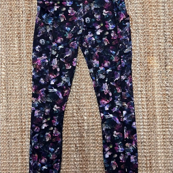 Lululemon Fast and Free Tight II 25" size 4 - Activate Floral Multi - Picture 3 of 4